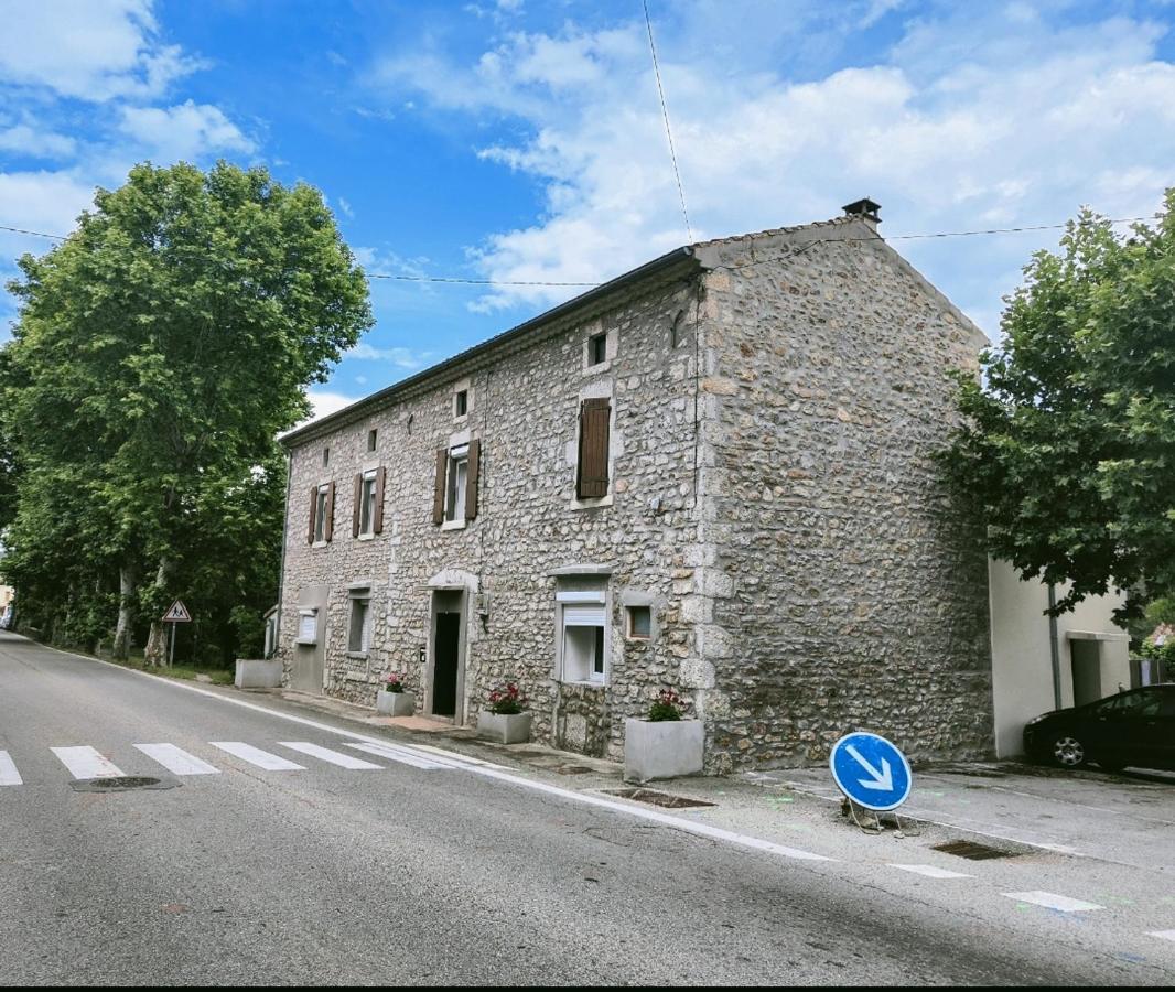 Ferienwohnung Le Cocon De Mila Uzer  Exterior foto